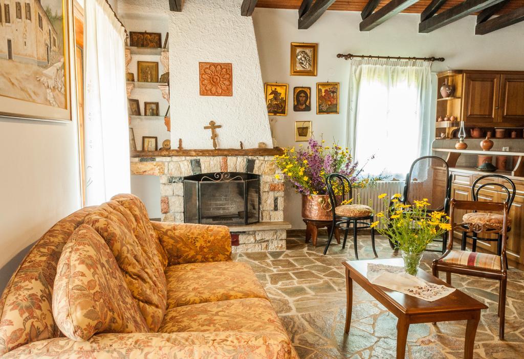 Pontinos Villa Míloi Oda fotoğraf