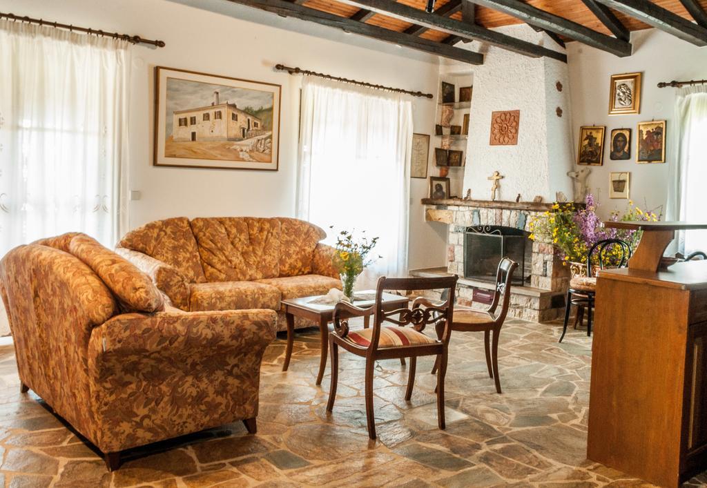 Pontinos Villa Míloi Oda fotoğraf